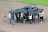 Rettungsdecken und Regenschirme für den Europa-Jugendtag